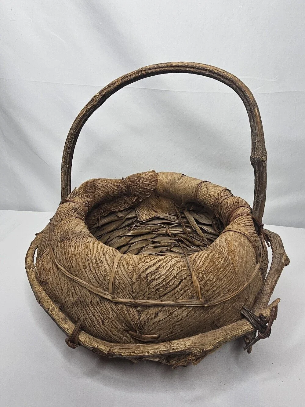 Vintage Rustic Folk Art Basket Natural Coconut Palm Spathe Fiber Grapevine Vine